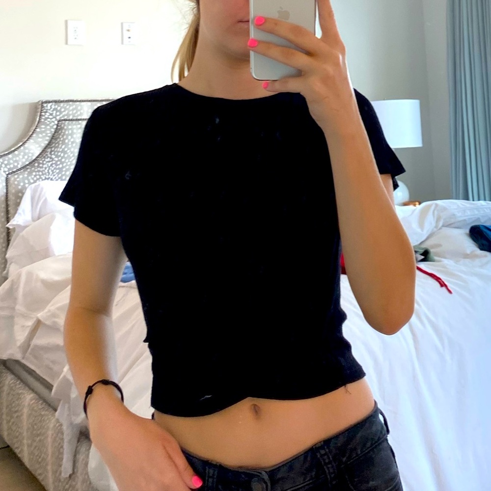 Black Crop Tee